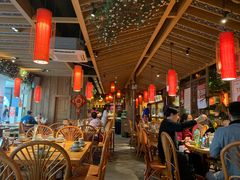 -野山舂·贵州现舂酸汤火锅(鸿通城店)