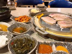 -哈哈碳都·牛肋条无限自助烤肉(台江万达店)