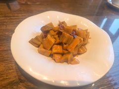 -泉畔人家·老济南经典鲁菜(大明湖店)