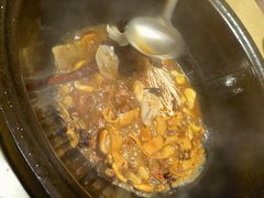 -万里闯关东铁锅炖菜馆(高新旗舰店)