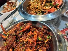 -凤凰路何眼镜香辣蟹(花果园店)