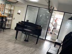 -梅纳·钢琴声乐架子鼓Mena Music(双井店)