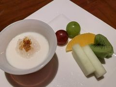 椰奶炖燕窝-华尔道夫酒店·紫金阁
