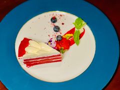 红丝绒蛋糕-Golden Lily河内巴黎法越料理餐厅(建国西路店)