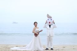 俏皮可爱-巴黎婚纱摄影工作室