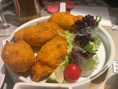 -穹六人间 people 6(岳阳路店)