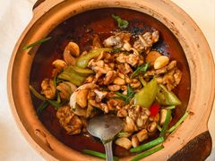 -八府香鸭·啫啫煲(华山路店)