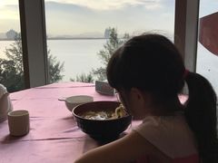 -蜈支洲岛珊瑚酒店临海阁中餐厅