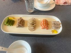 -HOMES上海本帮菜(襄阳公园店)