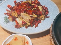 -一朵菌·野生菌探索家火锅(南亚店)