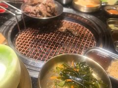-韩烧牛中牛·甄选黑牛烤肉(黑金店)