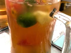 姚YAO鲜果乌龙茶-姚姚酸菜鱼·金戈戈香港豉油鸡(喜荟城联名店)