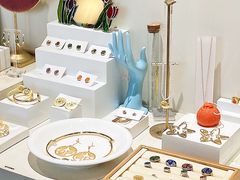 -LADY FAFA(巨鹿路陕西南路路口店)