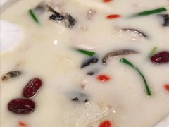 江团鱼炖汤-老阿爸鲜鱼土菜(昆山花桥店)
