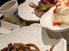 茶树菇小炒肉-吴越荣记苏州菜·松鼠桂鱼(月光码头店)