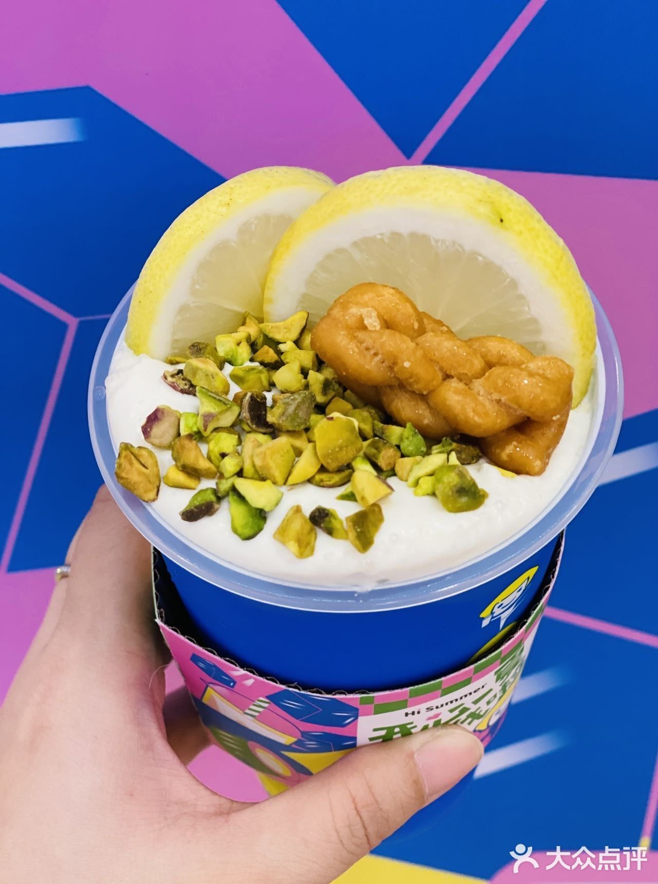 快乐柠檬和开心麻花的联名饮品💕yyds