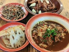 -老三样·美食研究中心(世贸路店)