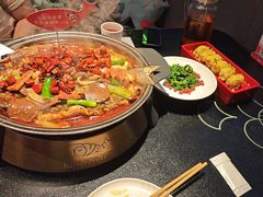 -辣尚瘾·烤鱼·新川菜(牡丹园直营店)
