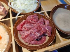 嫩 牛 肉-芈重山老火锅(广州首店)
