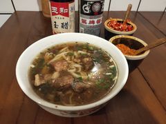 -矮子粉店1985·长沙米粉(湘春路店)