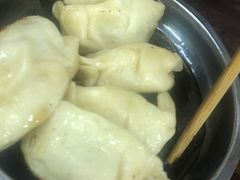 -黄阿姨锅贴大王(万航渡路店)