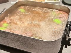 -左庭右院鲜牛肉火锅黑金店(陆家嘴中心店)