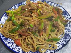 -马克力木手抓炕锅烤羊肉(盐湖一小区店)