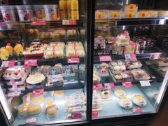 面包甜点陈列柜-味多美(民星路店)