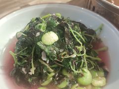 -香山湖家家宴(中山陵店)