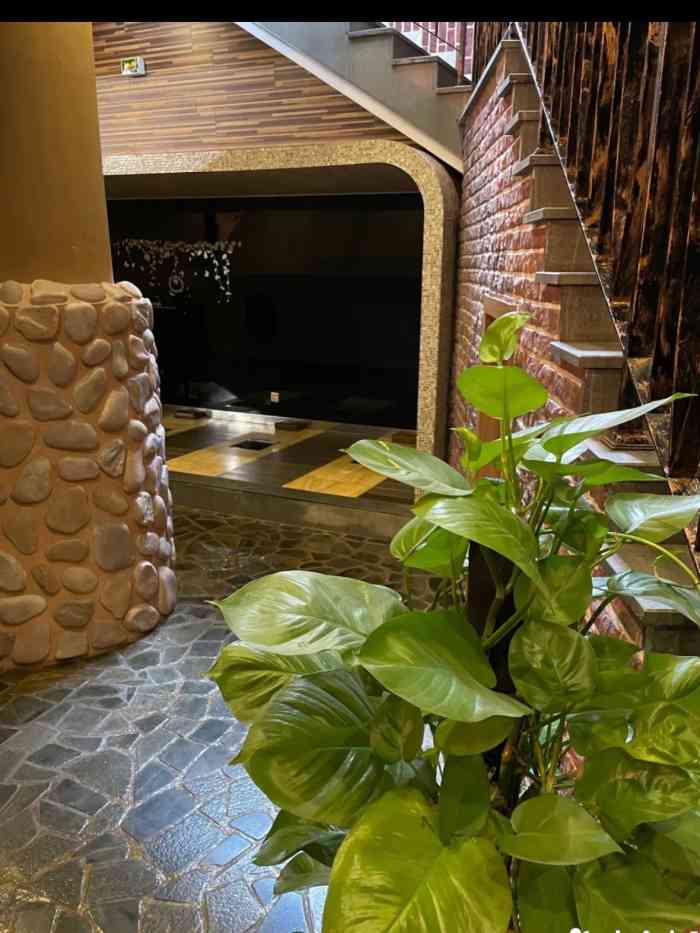 纽斯桑拿会所(天山店)-"一般,账目不多,价格也上来了,去的晚人超.