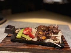 铁锄牛排-穹六人间 people 6(岳阳路店)
