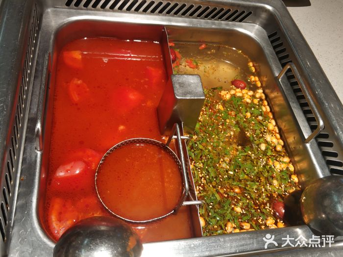 海底捞火锅(万象城店)番茄锅底图片