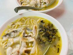 -明呈黄鱼面馆(斜土路店)