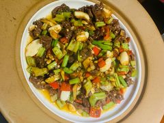 -魏铭鱼头捞饭(晋阳路店)