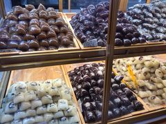 -大润发杨浦店-停车场