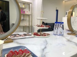 -ONE一家店造型设计机构