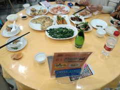-鹏城人家海鲜酒家·23年老字号(较场尾店)