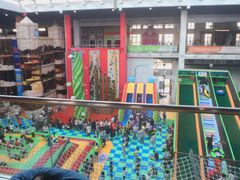 -蒙特利亲子乐园