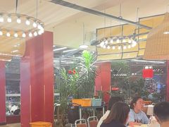 -刘姐啤酒鱼民族演艺餐厅(西街总店)