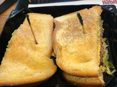 -The Habit Burger Grill 哈比特汉堡(爱琴海店)