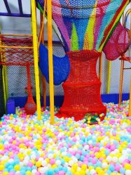 -蹦贝运动中心·蹦床·攀岩·闯关(龙岗店)