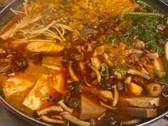 部队锅-MI WU FACTORY米屋美食工厂餐厅(绿地店)