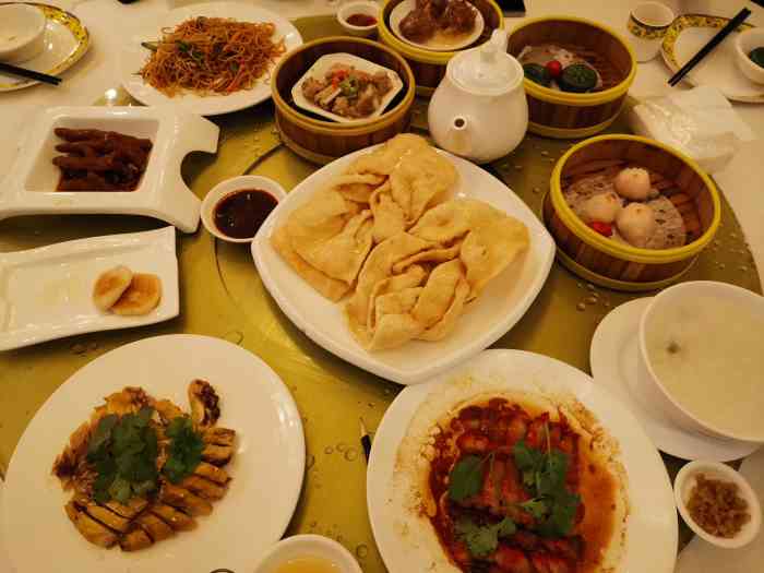 冠盛潮州酒楼(南洋冠盛大厦店)-"第一张图金钱肚吃了一块的图,第二