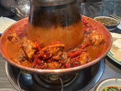 -超越炭火牛蛙火锅鸡(河东店)
