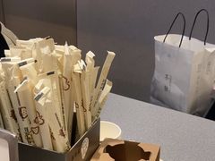 -喜茶(迪士尼小镇·平行宇宙店)