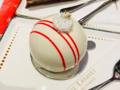 圣诞莓果雪球蛋糕-PAUL LAFAYET 法式甜品(港汇广场店)