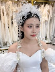 -现代经典婚纱摄影