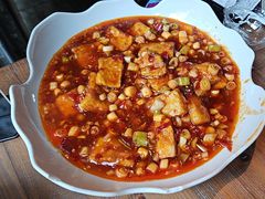 -临界音乐酒馆·小龙虾·江湖菜(华熙LIVE·鱼洞店)