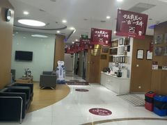 -雅悦齿科(顾村公园店)
