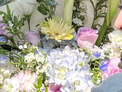 -亭亭鲜花店(中山北路店)